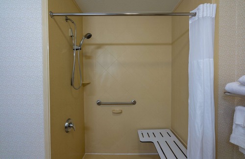 Pittsburg Hotel | Hampton Inn London-North