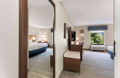 Milford Hotel | Hampton Inn Milford