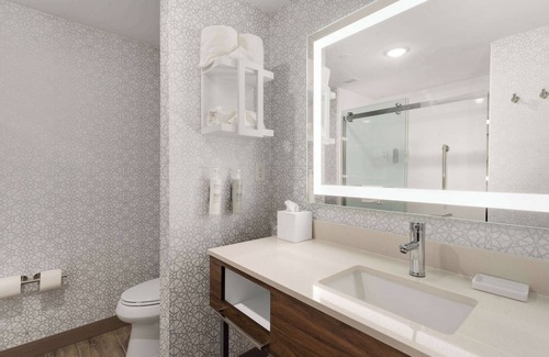 Milford Hotel | Hampton Inn Milford