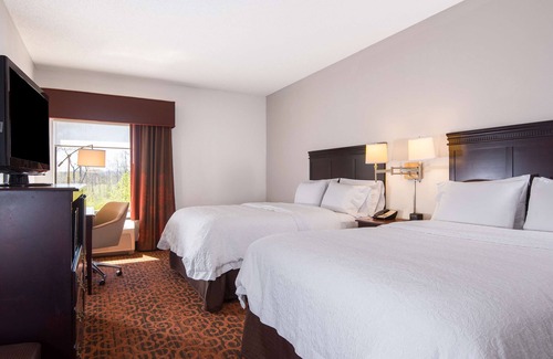 Mineralwells Hotel | Hampton Inn Parkersburg-Mineral Wells