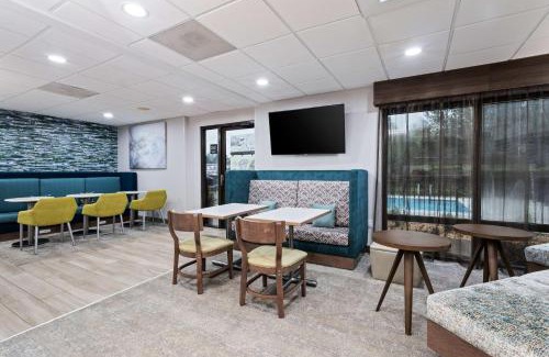 Perry Hotel | Hampton Inn Perry