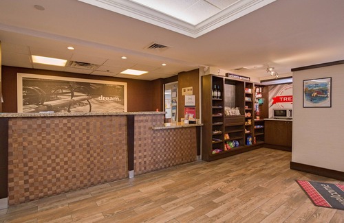 Portsmouth Hotel | Hampton Inn Portsmouth Central