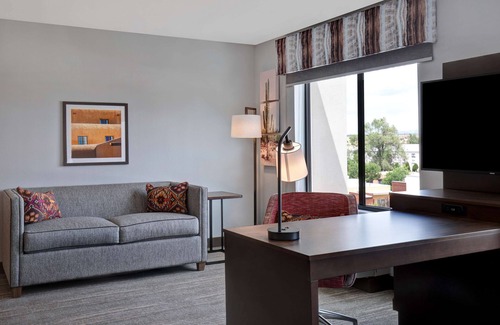 Southside Hotel | Hampton Inn Santa Fe South