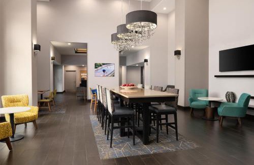 Albuquerque Hotel | Hampton Inn & Suites Albuquerque North/I-25