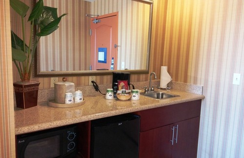 Westside Hotel | Hampton Inn & Suites Albuquerque-Coors Road