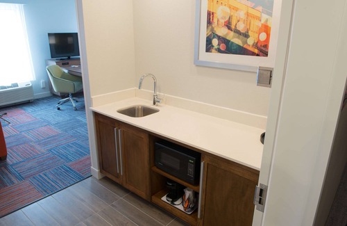 Bay City Hotel | Hampton Inn & Suites Bay City