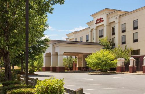 Bedford Hotel | Hampton Inn & Suites by Hilton Manchester Bedford