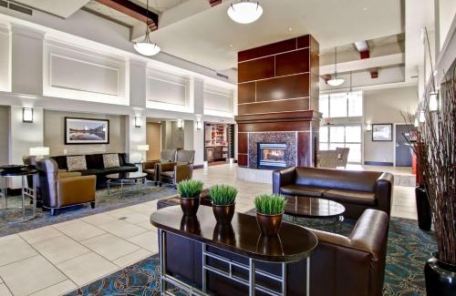 Calgary Hotel | Hampton Inn & Suites by Hilton Calgary-Airport