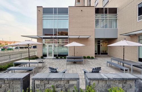 Saint-Romuald Hotel | Hampton Inn & Suites by Hilton Quebec City Levis
