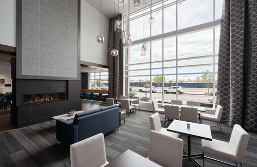 Saint-Romuald Hotel | Hampton Inn & Suites by Hilton Quebec City Levis
