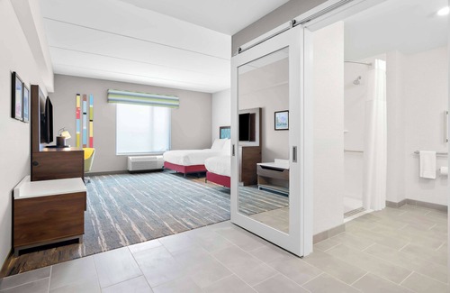 Illinois Medical District Hotel | Hampton Inn & Suites Chicago Medical District UIC