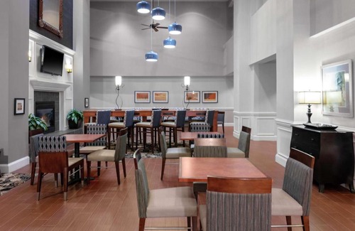 Concord Hotel | Hampton Inn & Suites Concord-Charlotte