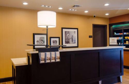 Huntsville Hotel | Hampton Inn & Suites Huntsville