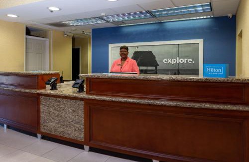 Southside Hotel | Hampton Inn & Suites Jacksonville Deerwood Park