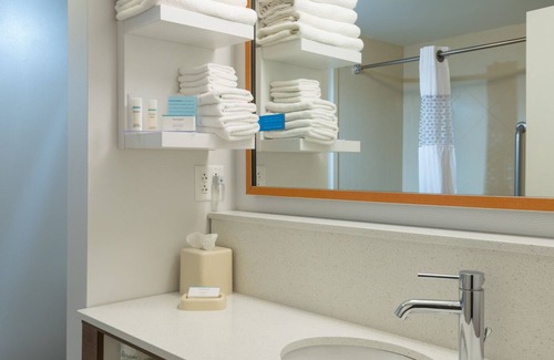 Jamestown Hotel | Hampton Inn & Suites Jamestown