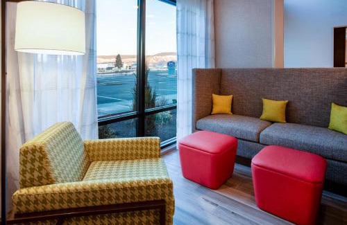 La Grande Hotel | Hampton Inn & Suites La Grande, Or