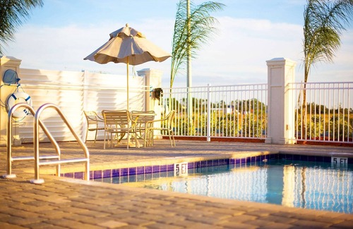 Lake Wales Hotel | Hampton Inn & Suites Lake Wales