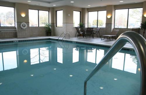 Norfolk - Virginia Beach Hotel | Hampton Inn & Suites Norfolk-Airport