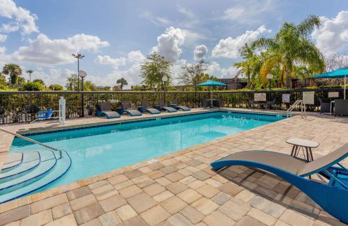 Southwest Orlando Hotel | Hampton Inn & Suites Orlando International Drive North