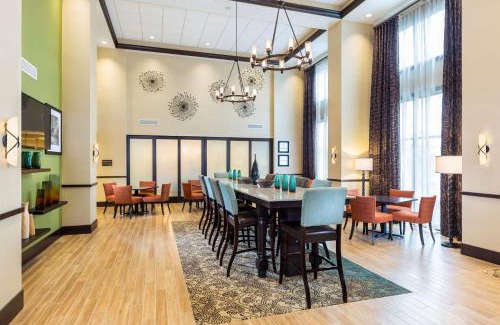 North Wales Hotel | Hampton Inn & Suites Philadelphia Montgomeryville