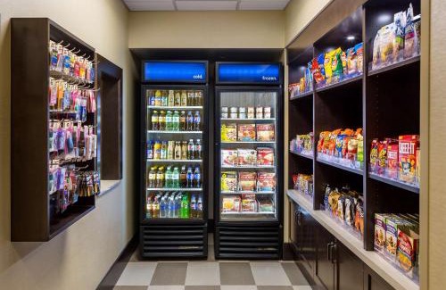 North Wales Hotel | Hampton Inn & Suites Philadelphia Montgomeryville
