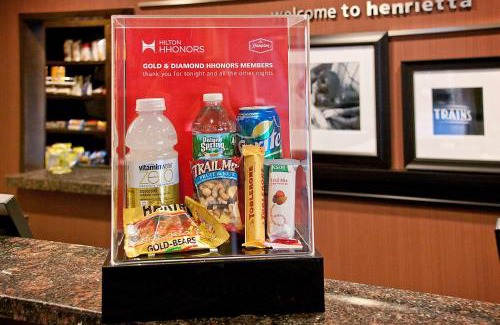 Rochester Hotel | Hampton Inn & Suites Rochester/Henrietta