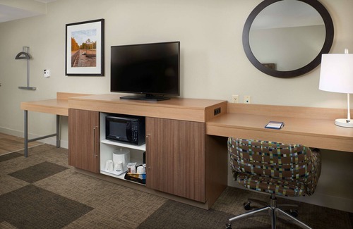 Rogers Hotel | Hampton Inn & Suites Rogers