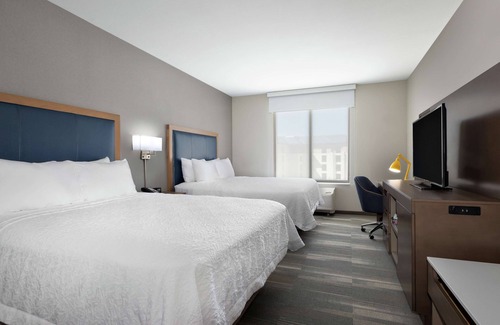 San Diego Hotel | Hampton Inn & Suites San Diego Airport Liberty Station