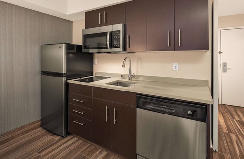 Lynnwood Hotel | Hampton Inn & Suites Seattle-North/Lynnwood