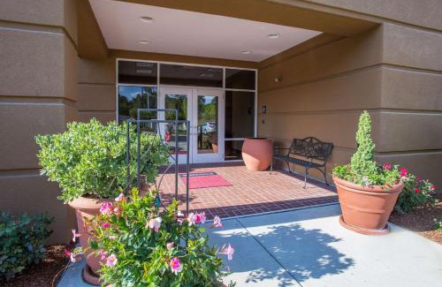 Southern Pines Hotel | Hampton Inn & Suites Southern Pines-Pinehurst
