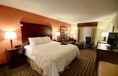 Tifton Hotel | Hampton Inn & Suites Tifton