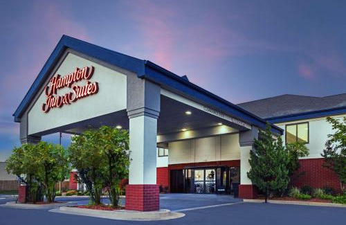 South Tulsa Hotel | Hampton Inn & Suites Tulsa-Woodland Hills
