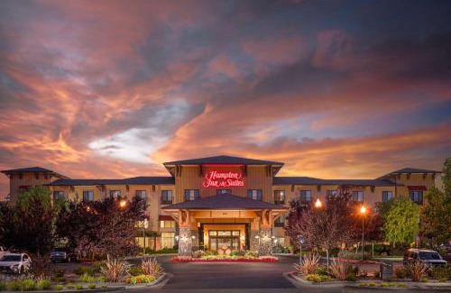 Windsor Hotel | Hampton Inn & Suites Windsor-Sonoma Wine Country