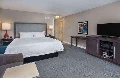 Vincennes Hotel | Hampton Inn Vincennes