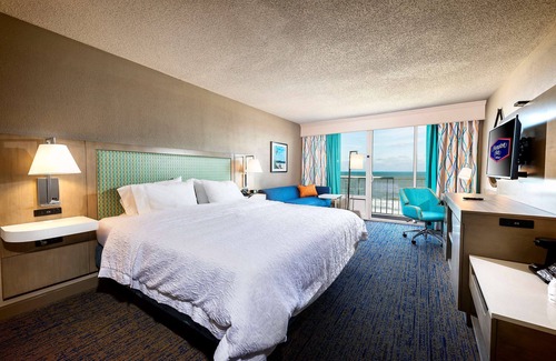 Northeast Virginia Beach Hotel | Hampton Inn Virginia Beach-Oceanfront North