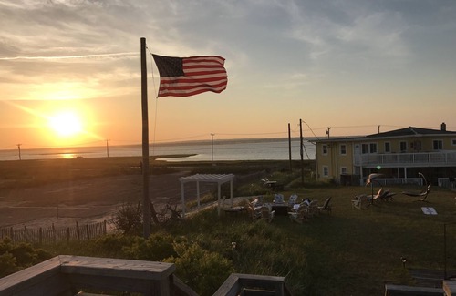 Hampton Bays Hotel | Hampton Ocean Resort