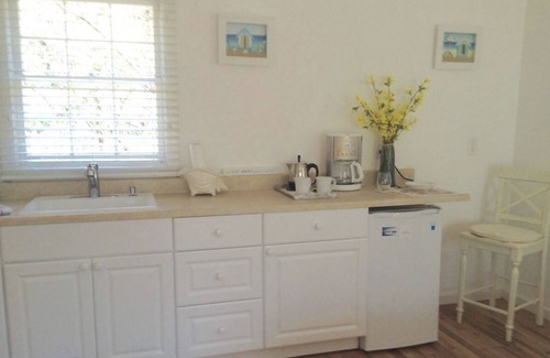 Remsenburg Cottage | Hamptons private guest cottage