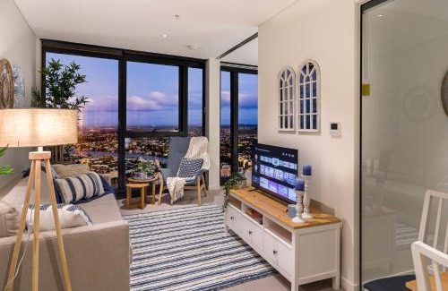 Brisbane Central Business District Apartment | Hamptons Retreat on Level 77 Skytower
