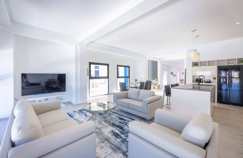 Pietermaai District Apartment | Handelskade's Grand Historical Penthouse: Refined Luxury Living