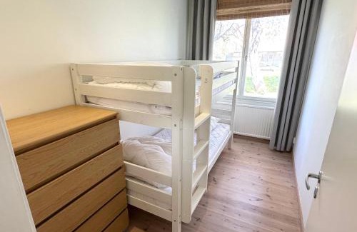 Larbro Apartment | Hangvar Skola Biologisalen