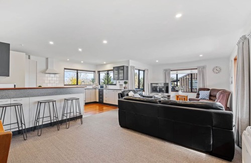 Hanmer Springs House | Hanmer's Rose - Hanmer Springs Holiday Home