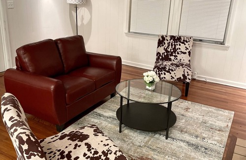 Thomaston House | Hannah House South Cozy country living near the City