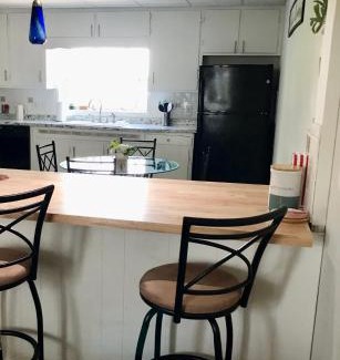 Thomaston House | Hannah House South Cozy country living near the city