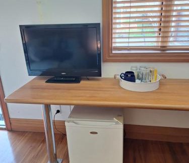 Christchurch House | Hansen Park Guest Cottage