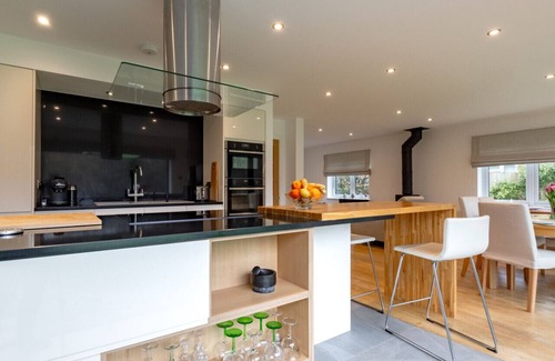 Biddenden House | Haons - Three Bedroom House, Sleeps 8