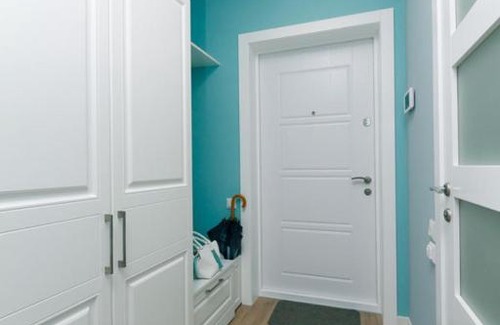 Darnyckyj Apartment | Happy apartment, warmth, comfort, turquoise