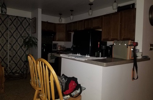 Eagle River House | Happy Bear Cozy Bungalow with Large Back Yard close to Anchorage Wasillan