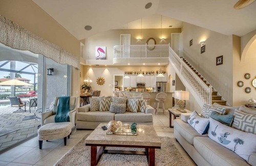 Caloosahatchee Villa | Happy Cape 24 – a spacious 3-bedroom villa in Cape Coral, ideal for families or couples.