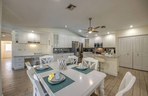 Caloosahatchee House | Happy Cape 64