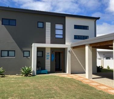 Port Beaufort House | Happy Days Holiday Home